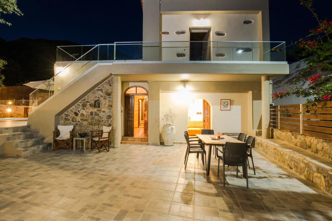 Tzouganos Villa Sfinárion Eksteriør billede